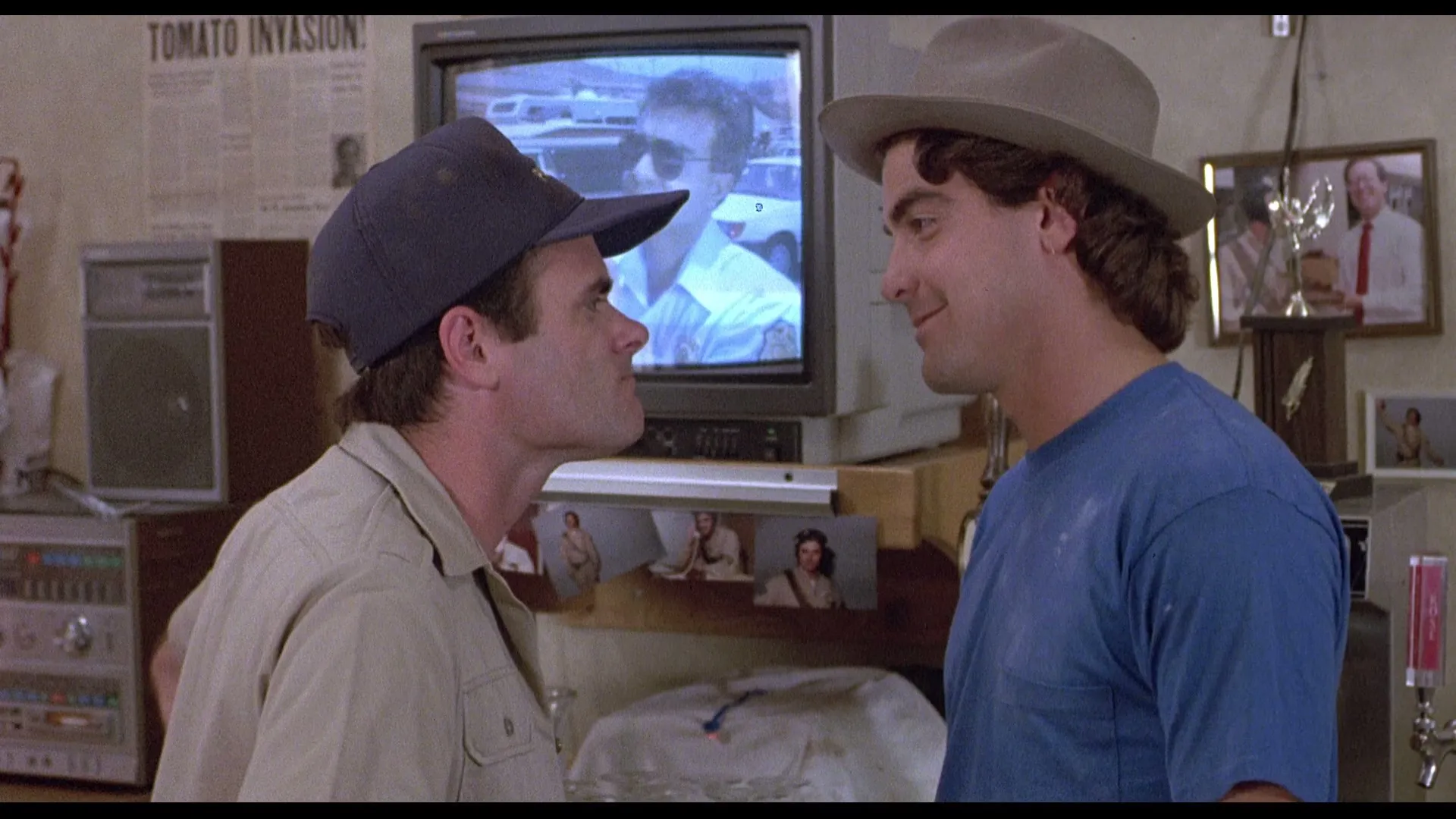 Фонове зображення Повернення помидорів-убивць