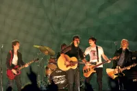 Ангус, стрінги і французькі цілунки - Скріншот 2