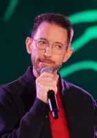 Ніл Бреннан: Шалено добре - Скріншот 1