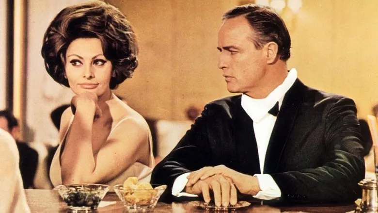 Фонове зображення Графиня з Гонконгу